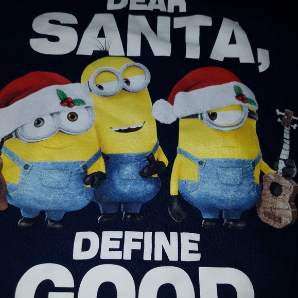 🎅 Despicable Me Minions Christmas Top Tee Sz Small Tween Dear Santa Define Good - Picture 2 of 6